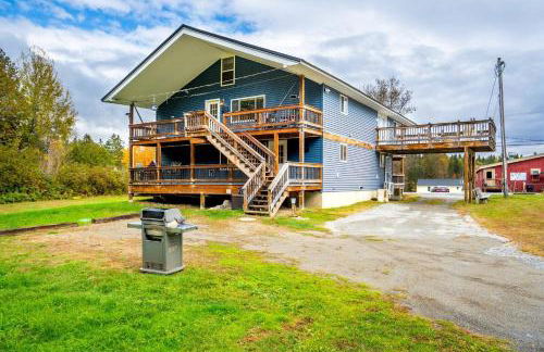 The Chalet - Spacious 7 bedroom near Sugarloaf, on Snowmobile and UTV trails, Hiking, Golf and Flagstaff Lake across the street - Foto 3