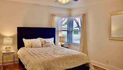 Pool Table A C Grill Out Netflix Bikes Yard - Photo 2