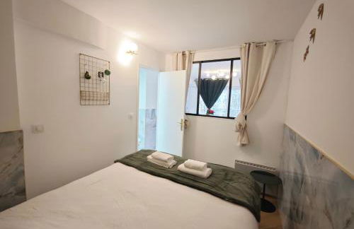 Arc de Triomphe 2 min walk Elegant Apartment - Foto 12