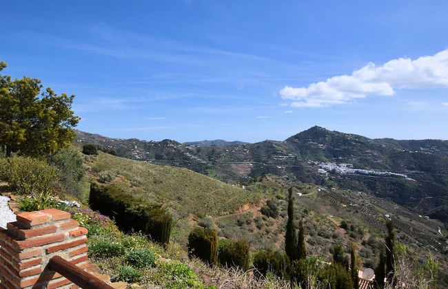 Spacious Villa with Hot Tub in Arenas - Photo 25