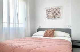 Apartament estilós i renovat a primera línia, amb vistes privilegiades! - Foto 16