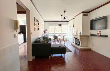 Esplanada-Zona Central-Perto Praias-Estacionamento Gratuito - Foto 1