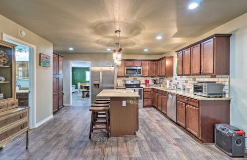 Welcoming Tow Home about 1 Mi to Lake Buchanan! - Foto 7