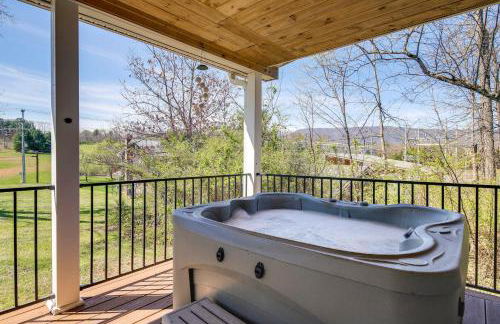 Private Hot Tub and Mountain View Newport Home - Foto 2
