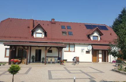 Cudowny Zakątek z Ogrodem i Basenem - Foto 17