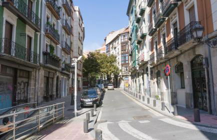 Bonito y espacioso piso en Bilbao. Centro - Foto 18