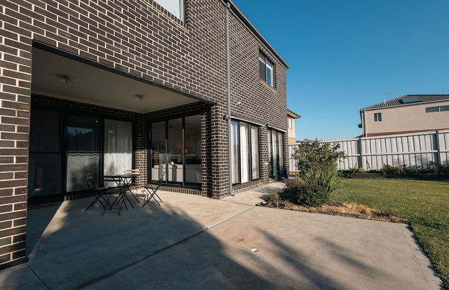 StayAU Newly Cozy Holiday House Tarneit - Foto 46