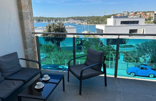 SeaScape Deluxe Residence - Photo 29