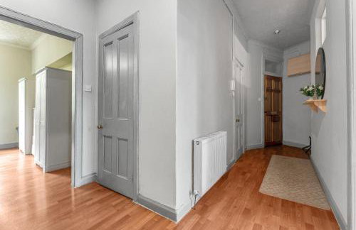 Central, Cozy 2BR-1BA-Haymarket - with Parking - Foto 27