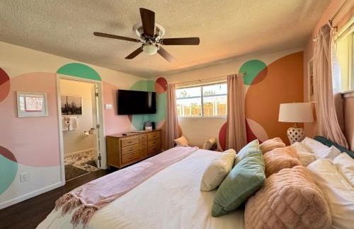 Mid-Century Modern Home w/Pool & Hot Tub - Foto 30