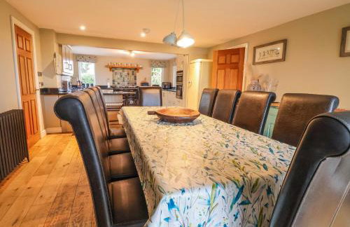 Manor Wood - Photo 15