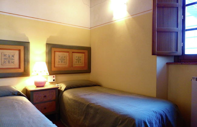 Holiday Home in Montecarelli With Pool - Photo 14