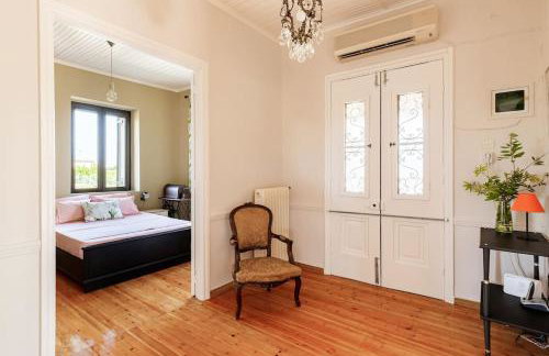 Mansion of 120 m2, with high ceilings and big yard - Foto 8