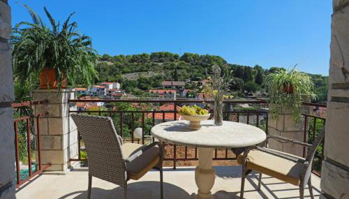 Small Stone House in a Quiet Place Island Solta - Foto 2