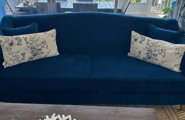 Private Bayfront Beach House with Dock, Steps to Beach and Restaurants - Foto 10