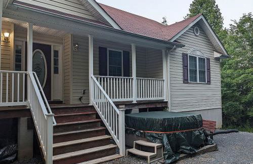 Cheerful 4Br Water View Lakehouse with Dock & More - Foto 7