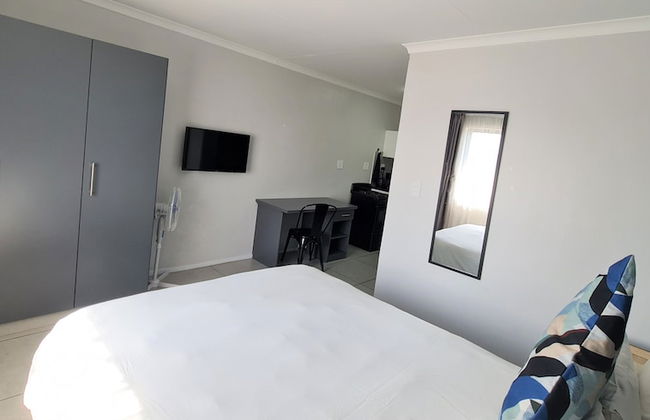 MINT Express Sandton View - Photo 8