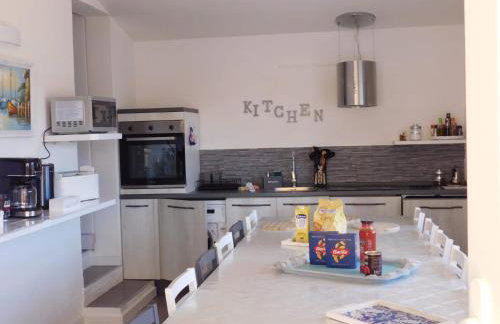 Villa Esmeralda - Free Wifi - With Swimming Pool - Foto 68