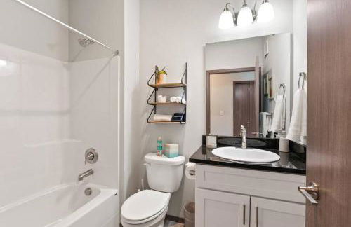 New 2 Bed 2 Bath Near Perry Dist and DT - Foto 10