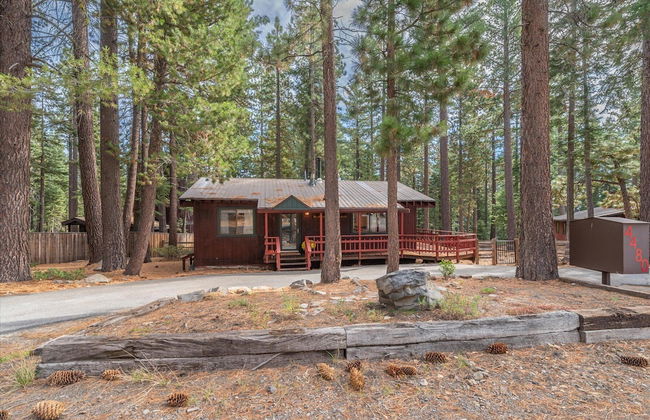 Cozy Pet Friendly Cabin in Lake Tahoe by Sierra Getaways - Foto 18