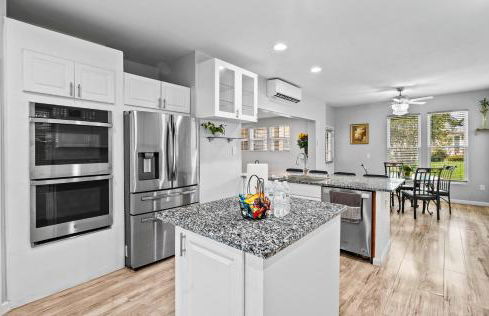 Lilburn Gateway with Game Loft, Fire Pit, Stone Mountain - Foto 21