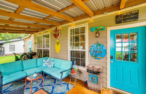 Pet-Friendly Lakefront Getaway with Hot Tub! - Foto 15