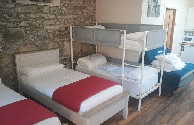 Mattys Pub & Apartments - Foto 5