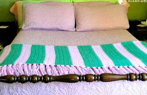 Luxurious Riverfront Cottage with a Hot Tub and a Fireplace near the Twin Lakes, Connecticut - Foto 10