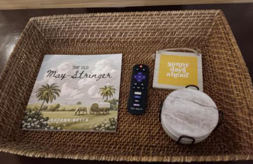 Mid Century Style Cottage Near Historic Downtown - Foto 44