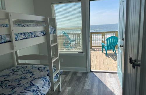 Surfside Beachfront Luxe - Photo 17