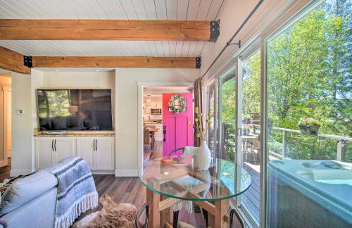 Chic Lake House with Furnished Deck and Hot Tub! - Foto 7