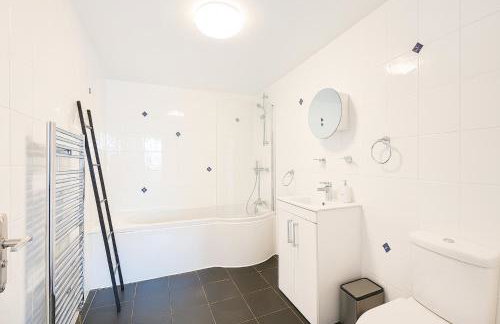 Cliff top apartment with breathtaking ocean views - Foto 9