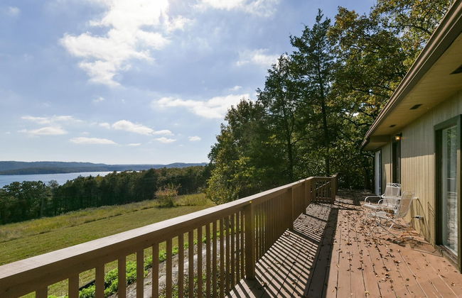 Hoot Owl @ Table Rock Lake - Amazing Lake Views!! - Game Room - Priced TO Rent!! - Photo 40