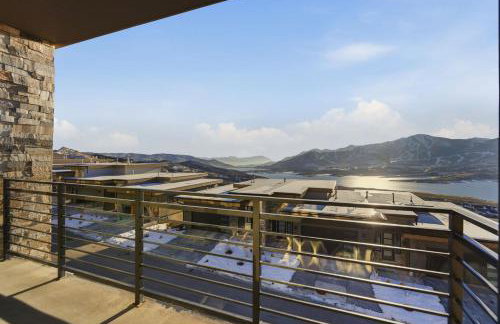 Luxury Hideout w Hot Tub Steam Shower - Photo 6