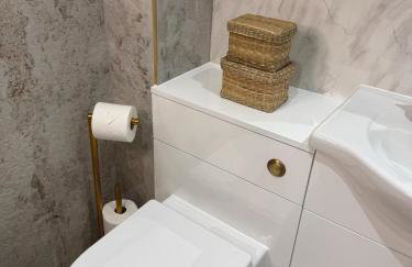 The Malthouse - Luxury City Apartment - Photo 30