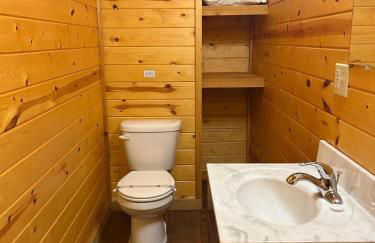 Solarium Deluxe Cabin #19 on Patoka Lake in Southern Indiana - Foto 14