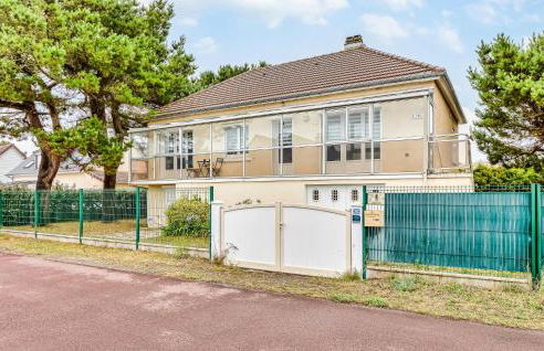 Awesome Home In Pirou With Wifi - Foto 1