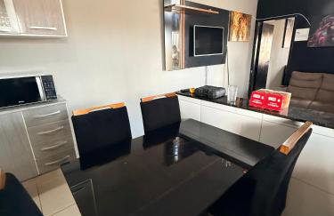 Casa próximo a plataforma de pesca com piscina e churrasqueira - Foto 8