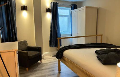 Spacious 2 Bedroom Apartment - Foto 8