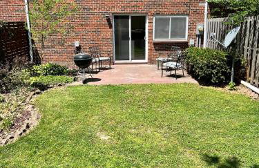 Mins to Blessing Hospital, Miss River, Country Club - Foto 10