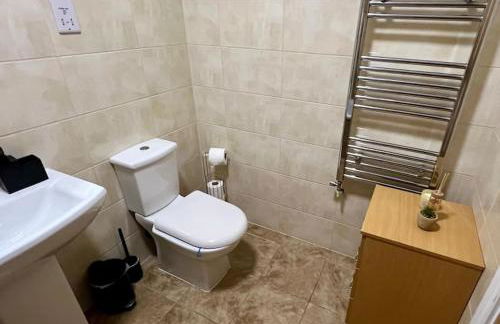 2 Bedroom Flat in Town Center Wellingborough - Photo 5