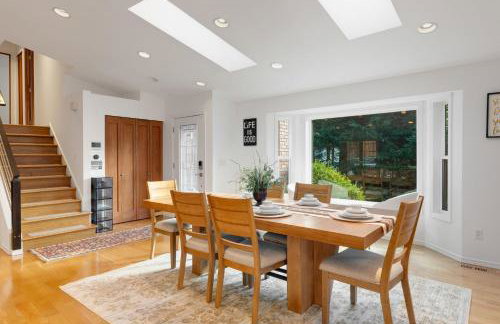 Ultimate Group Getaway Near Ferry, Hot Tub and Games - Foto 2