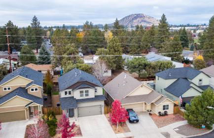 Old Mill Getaway by Avantstay Private Backyard w/ Hot Tub - Foto 76