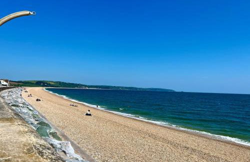 Beachfront Cottage with Sea Views & Coastal Walk - Foto 23