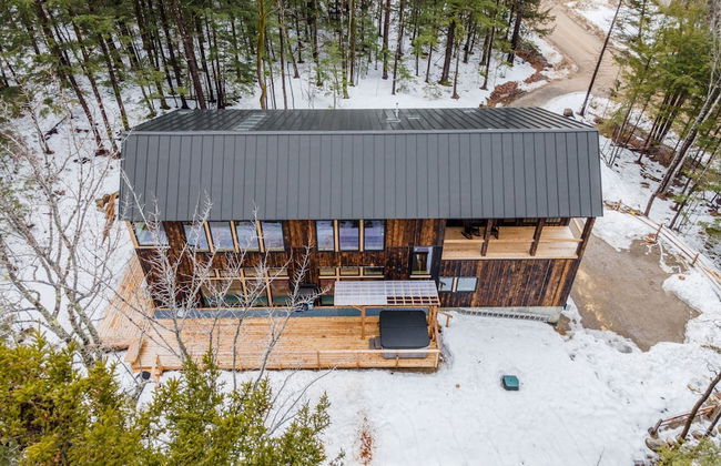 Ski Cabin w Hot Tub Gas Fireplace Near Cranmore - Photo 41