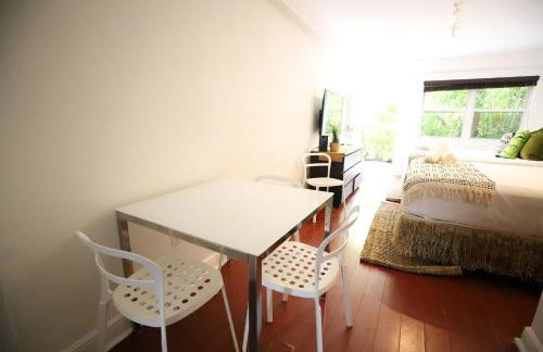 South Beach Steps to Ocean Drive with Free Parking - Foto 13