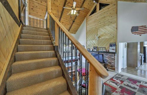 Hot Tub and Game Room! 30-Acre Vernon Retreat - Foto 15