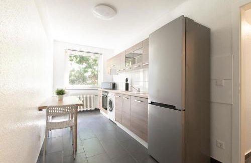 Tolstov Apartments - 1 or 3 Room Apartments with Balcony - 20 Min Messe DUS & Airport DUS - Foto 9