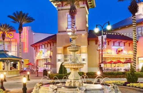 Breeze- New 2 blocks to beach - Sleeps 26 - Pool - Foto 38