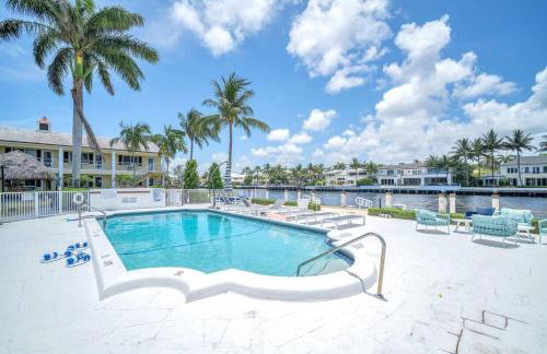 Waterfront Getaway | Pool, Hot Tub & Gym - Photo 35